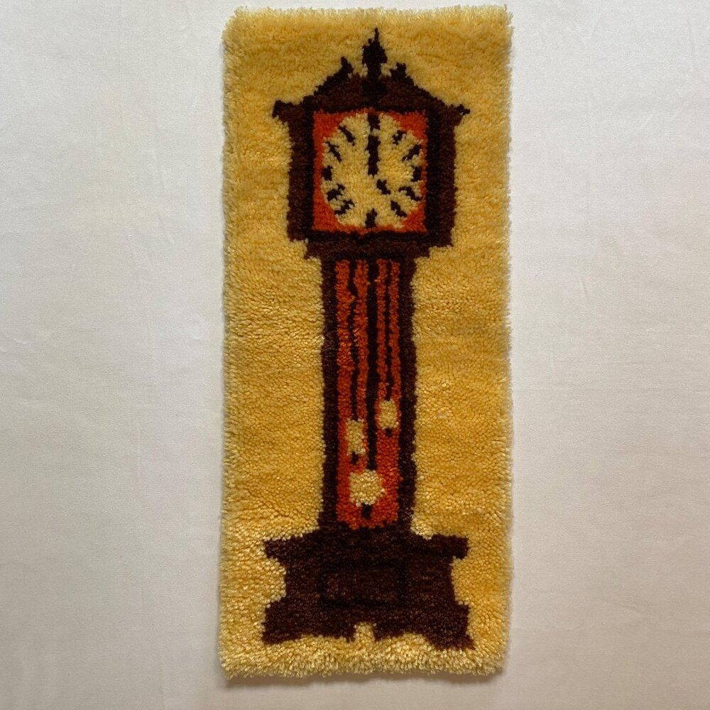 Vintage Grandfather Clock Latch Hook Rug Wall Hanging Home Decor Handmade